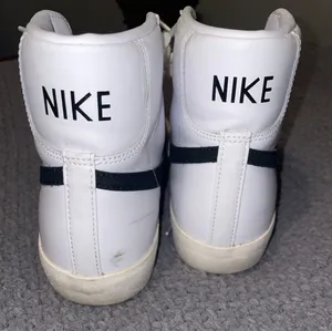 Nike Women’s Blazers thumbnail 5