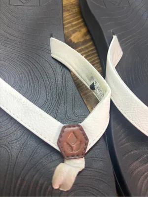 Reef White Flip Flops Size 8 thumbnail 5