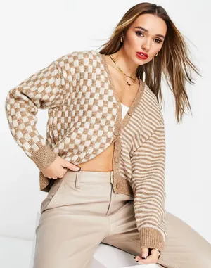 Debut Checkered Sweater thumbnail 1