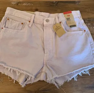 Levis 501 Purple Shorts High Rise Women's Size 32 Button Fly New lavender thumbnail 1