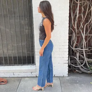 Target Universal Thread high-waisted straight-leg blue jeans sz 6 thumbnail 3