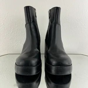 Dirty Laundry Black Faux Leather Edgy Grunge Groovy Chunky Platform Ankle Boots thumbnail 7
