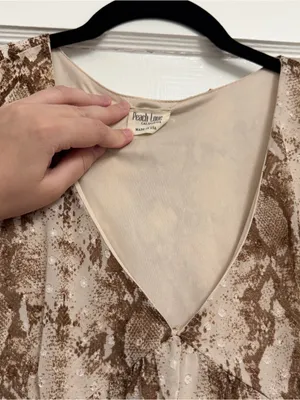 Peach Love California Brown and Cream Snake Print V-Neck Top thumbnail 3