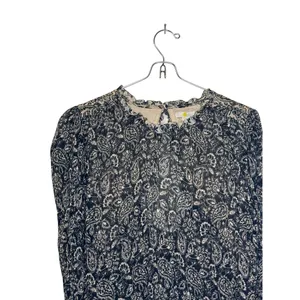 Boden Women's Top Ruffle‎ Georgette Round Neck Swing Paisley Blouse Black Sz. 10 thumbnail 4