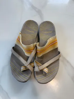 Merrell Women's Tan and Yellow Striped Slip-On Sandals thumbnail 6