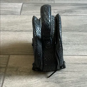 Chic Black Crossbody Bag thumbnail 4