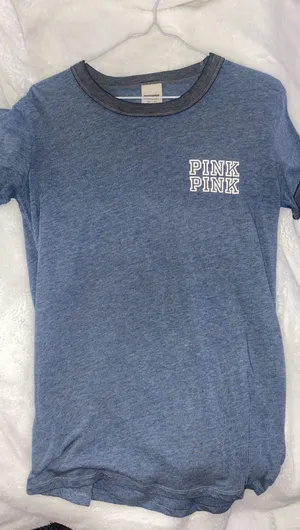 PINK Victoria’s Secret T-shirt thumbnail 1