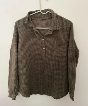 Women’s Green Knitted Sweater thumbnail 1