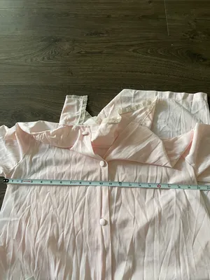 Women’s Vintage Vanity Fair Light Pink Nylon Housecoat/Robe Nightgown, Size 34 thumbnail 3