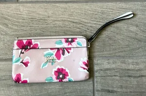 Guess floral wristlet thumbnail 1