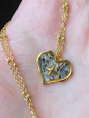 Handmade gold tone stainless steel heart sparkle shell necklace🐚⭐️🌀 thumbnail 7