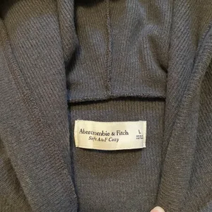 ‼️Abercrombie Soft AF Hooded Sweatshirt‼️ thumbnail 2