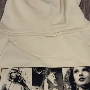 Taylor Swift The Eras Tour Beige Graphic Hoodie XL Official Merch Cream Swiftie thumbnail 8