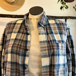 L.L. Bean Blue Plaid 100% Cotton Long Sleeve Button Down Shirt Size Large thumbnail 6