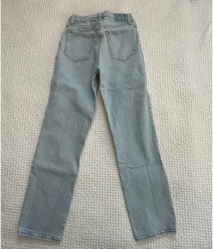 Abercrombie Ultra High-Rise Jeans thumbnail 2