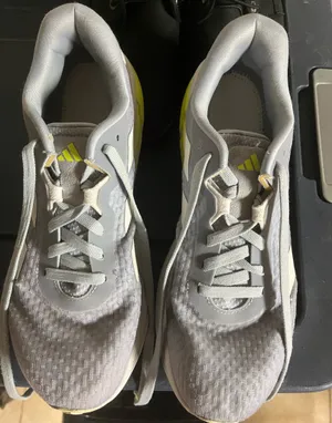 Adistar Adidas 3 Sneakers - Size US Men’s 9 / UK 8.5 ; Women's size 10 thumbnail 2