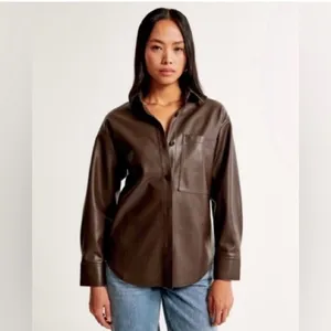 Abercrombie and Fitch Faux Leather jacket cream color size Small oversized fit thumbnail 2