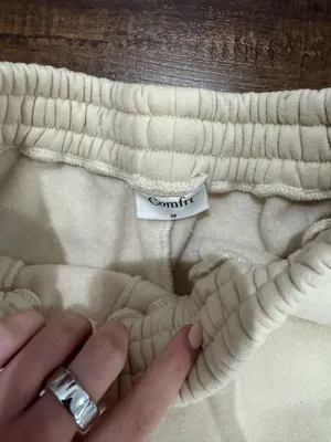 Comfort sweatpants  thumbnail 2