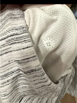 Lululemon Striped Gray Long Sleeve Athletic Top thumbnail 4