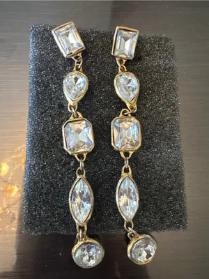 Vintage Gold-Tone Clear Crystal Drop Earrings thumbnail 3