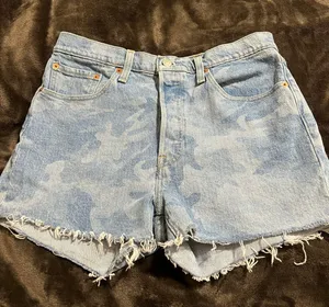 Levi High Wasted Jean Denim Shorts thumbnail 1