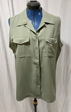 Joanna green top Size L thumbnail 1
