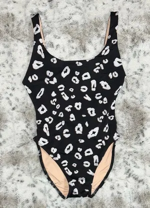 Onzie 🆕 NWOT | High Leg One Piece Swimsuit | Black White Leopard | S/M thumbnail 8
