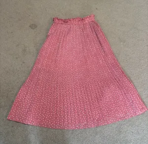Exlura Women's Pink Polka Dot Pleated Midi Skirt thumbnail 1
