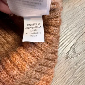 Old Navy Womens Medium M Ribbed Turtleneck‎ Cropped Sweater Toasty Orange thumbnail 6