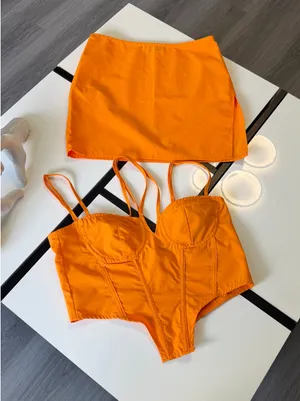 🍊 PrettyLittleThing Orange Corset Top & Mini Skirt Two-Piece Set | Size US 2 / XS ✨ thumbnail 12