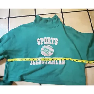 Nasty Gal X Sports Illustrated Sweater Sz 2 Cropped Green Embroidered Athletic thumbnail 6