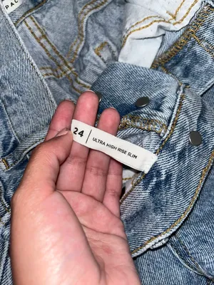 Highwaisted Jeans thumbnail 4