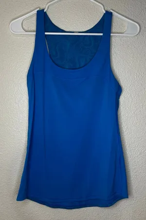 Lululemon blue tank top WOMENS SMALL thumbnail 1