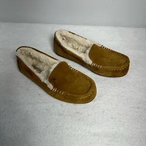 Koolaburra By Ugg Shoes Womens Size 6 Slippers Moccasins Cozy Wool Suede Leather thumbnail 5