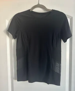 Lululemon Black  Shirt thumbnail 1