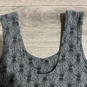 Stüssy Women Gray Crown Pattern Crop Sport Athletic Bra Size L‎ thumbnail 3
