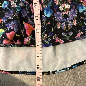 Lululemon 2 Hotty Hot High‎ Rise Tennis Golf Workout Black Floral Mini Skirt thumbnail 6