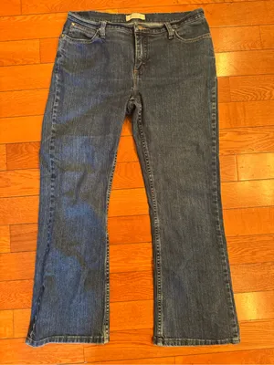 Wrangler Bootcut Jeans Women’s 12×30 EUC thumbnail 2