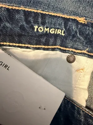 NWT American Eagle Tomgirl Denim Jean Shorts thumbnail 7