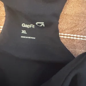 GAPFit Black Sports Bra thumbnail 2