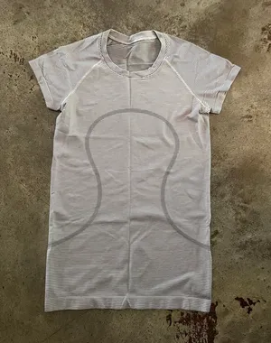 Lululemon Swiftly Tech Short Sleeve thumbnail 1