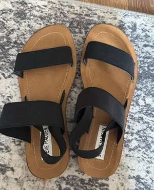 Steve Madden Sandals thumbnail 1