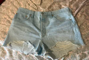 Levi’s 501 Denim Shorts thumbnail 1