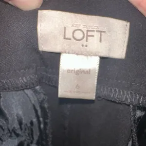 Loft black business casual straight leg 6 classic slacks thumbnail 2