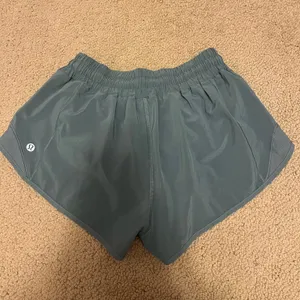 Lululemon Hotty Hot Shorts thumbnail 4