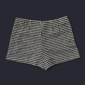 Zara shorts thumbnail 2