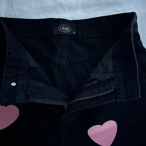 Cider wide leg crop black jeans with pink hearts - Size Small thumbnail 2