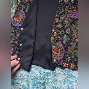 Vintage Match-Ups cotton batik beaded floral black boho vest, size large XL thumbnail 4