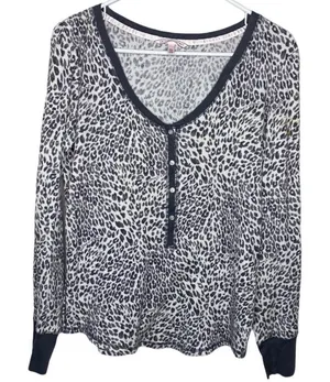 Victoria’s Secret‎ Animal Print Henley Shirt thumbnail 1