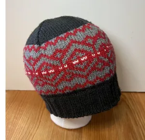 Winter Knit Hat Cap Fitted One Size Gray Red Pattern Acrylic Blend Warm Beanie Black thumbnail 1